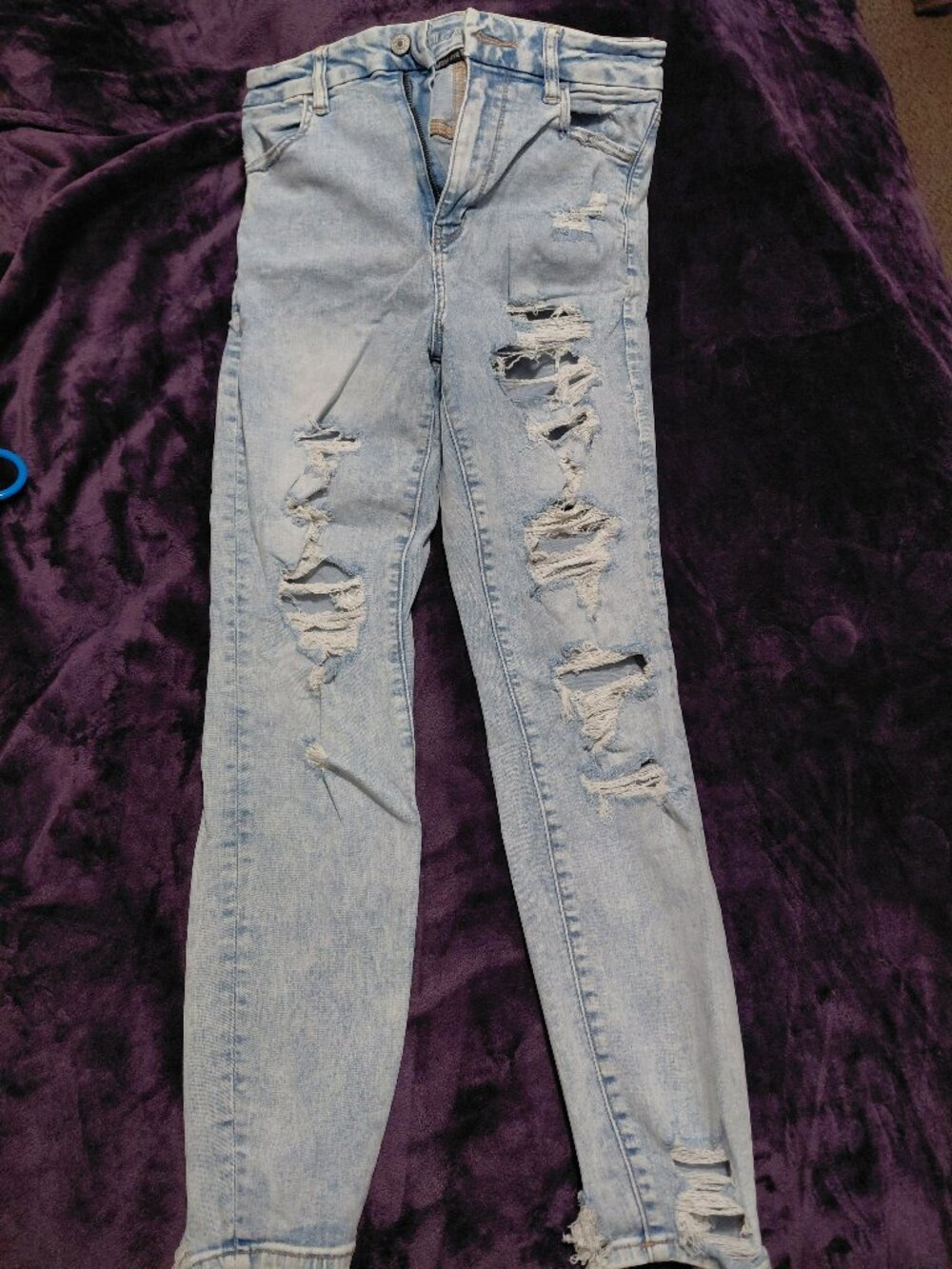 American Eagle Curvy Super High Rise Ripped Jeggings Light Wash Size 8